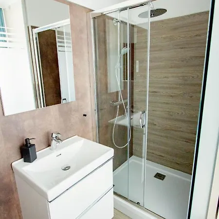 Lago Apartman Διαμέρισμα *